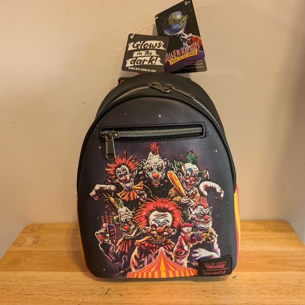 Loungefly Backpack Glow In the Dark Killer Clowns From Outta Space Brand…